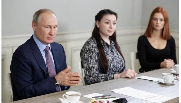 Η πρόταση που αιφνιδίασε τον Πούτιν – Τι του είπαν σε επίσκεψή του σε νοσοκομείο