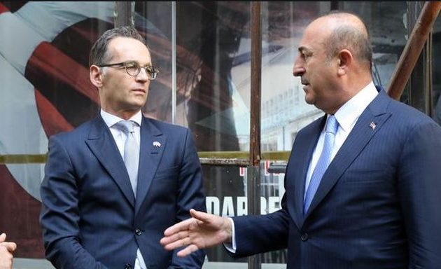 Τσαβούσογλου σε Μάας: «Οι Έλληνες φίλοι σας σκοτώνουν πρόσφυγες στα σύνορά τους»