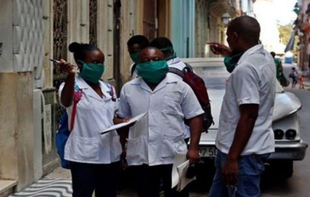 Η Κούβα βάζει σε καραντίνα 32.500 αλλοδαπούς τουρίστες
