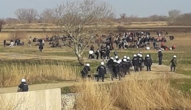 Αποτράπηκε το βράδυ μαζική «εισβολή» 1.000 μεταναστών στο Δέλτα του Έβρου