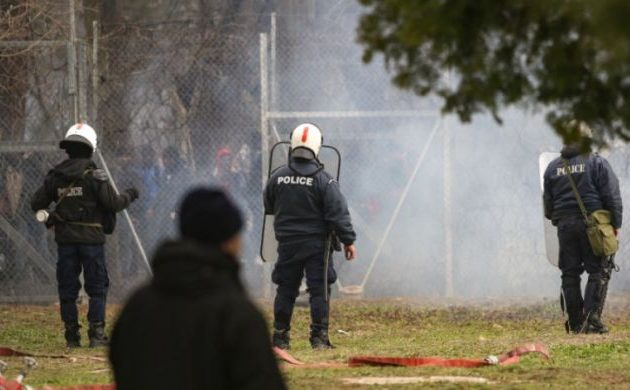 Σοβαρά επεισόδια στον Έβρο στις Καστανιές – Πετροπόλεμος και δακρυγόνα