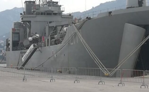 Στο λιμάνι της Μυτιλήνης το αρματαγωγό «Ρόδος» για να φιλοξενήσει μόνο οικογένειες μεταναστών