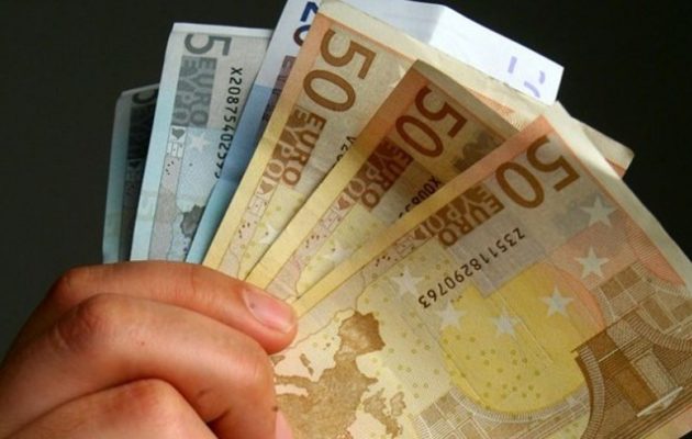 Άνοιξε η πλατφόρμα για το επίδομα των 800 ευρώ – Κάντε την αίτηση εδώ