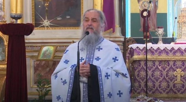 Ιερέας στα Πευκάκια: Μας φυλάκισαν με απάτη για μια γρίπη – Η οργή του θεού στα κεφάλια τους