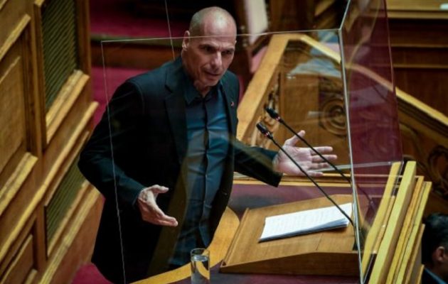 Βαρουφάκης σε Μητσοτάκη: Έχετε επιλέξει εκλογές για να περάσετε το 5ο μνημόνιο