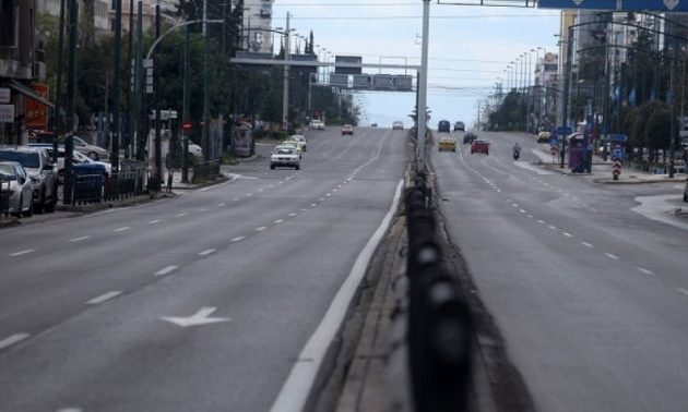 Εξετάζεται απαγόρευση κυκλοφορίας αυτοκινήτων βράδυ Ανάστασης και ανήμερα Πάσχα