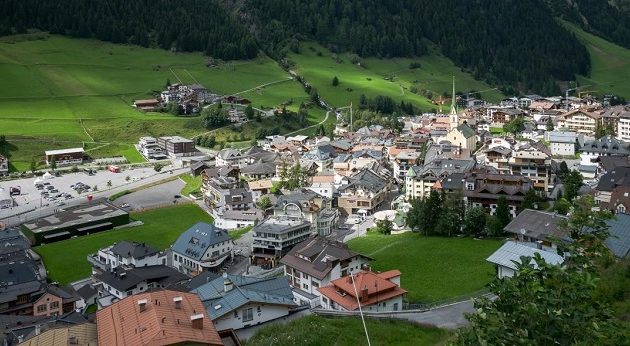 Κοροναϊός: Θέρετρο στις αυστριακές Άλπεις θεωρείται «πυρήνας» της πανδημίας