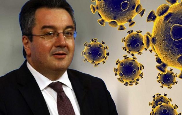 Mόσιαλος: Πολύ υψηλή η προστασία του Pfizer στις έγκυες