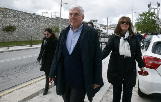 Εκτός Κορυδαλλού ο Γιάννος Παπαντωνίου – Τι είπε μετά την αποφυλάκισή του