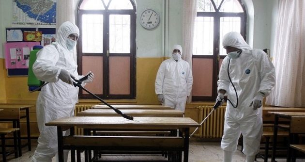 Κορωνοϊός: Μόνο νήπια και «πρωτάκια» στα σχολεία της Τουρκίας