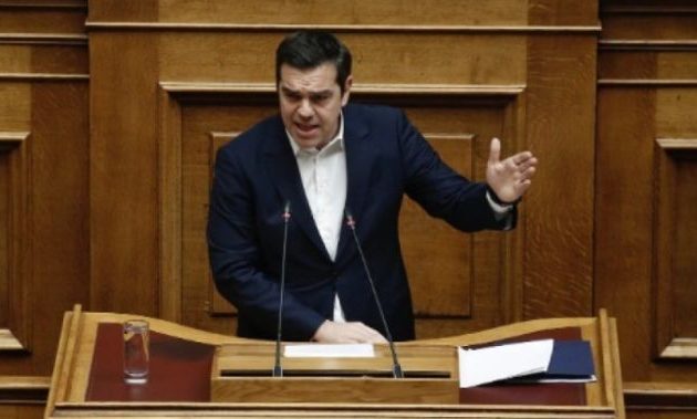 Αλ. Τσίπρας: «Ύφος πατερναλιστικό και αλαζονικό, σχεδόν αυτοκρατορικό» ο Μητσοτάκης