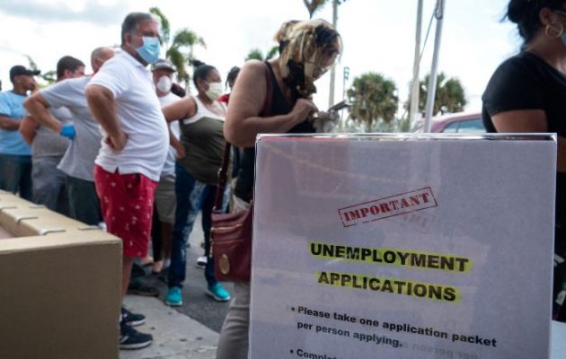 Εφιάλτης η ανεργία στις ΗΠΑ: Σε ύψος-ρεκόρ 14,7% από 3,5% εξαιτίας του κορωνοϊού