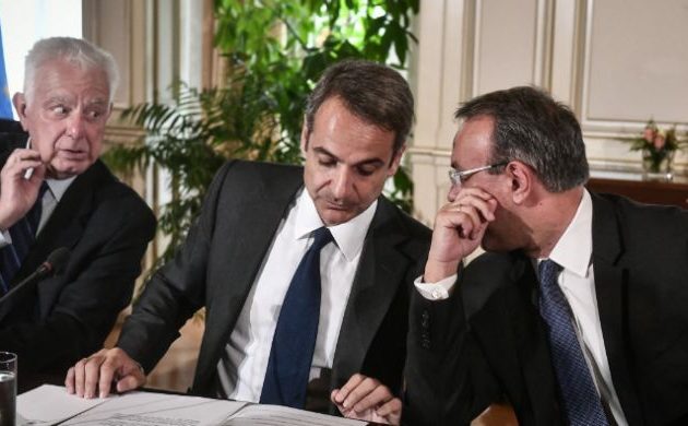 Φουντώνουν τα σενάρια για ανασχηματισμό – Τι είπε η Πελώνη