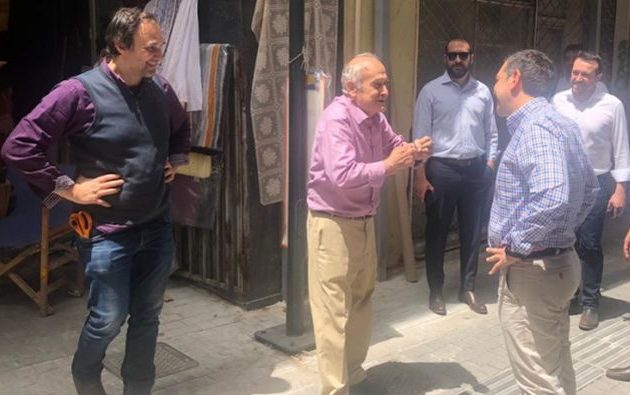 Περιοδεία στα καταστήματα της Αθήνας έκανε ο Αλέξης Τσίπρας