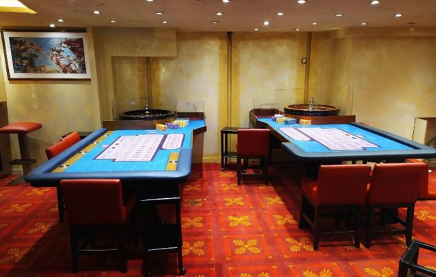 Χτύπημα της ΕΛ.ΑΣ. κατά του παράνομου τζόγου – Συνελήφθησαν έξι άτομα σε κατάστημα στην Αττική