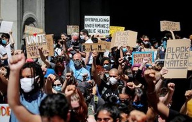 Ανησυχία ότι θα έρθει νωρίτερα το δεύτερο κύμα της πανδημίας λόγω διαδηλώσεων