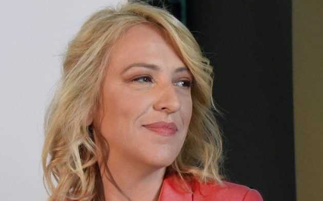 Η Δούρου «αναρωτιέται» πότε η κυβέρνηση θα συγκαλέσει ΚΥΣΕΑ: «…στις 32 του μηνός…»