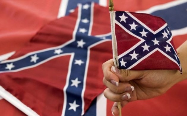 Τραμπ: Η σημαία της Συνομοσπονδίας πηγή υπερηφάνειας για τους ανθρώπους που αγαπούν τον Νότο