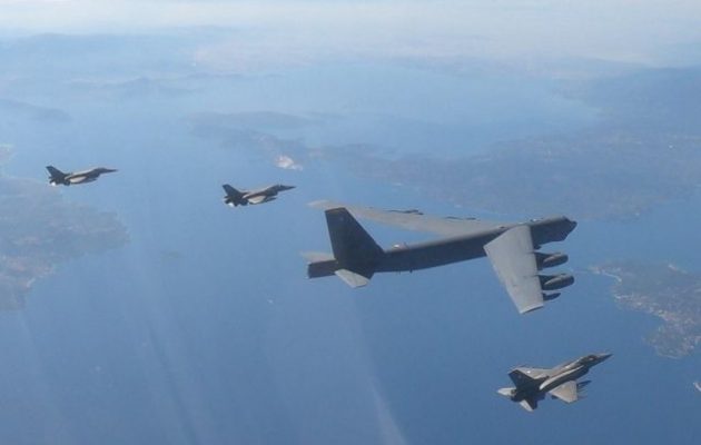 Ελληνικά F-16 συνόδευσαν αμερικανικό B-52 στα FIR Αθηνών και FIR Σκοπίων