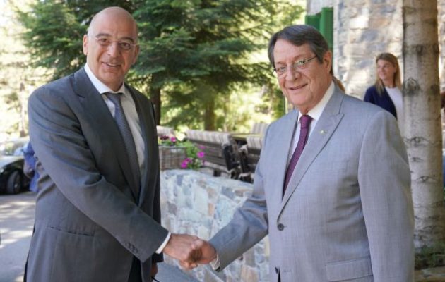 Αναστασιάδης-Δένδιας συζήτησαν την κοινή γραμμή Κύπρου-Ελλάδας