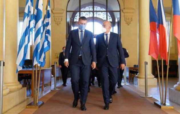 Δένδιας: Προετοιμάζονται οι κυρώσεις για το τι θα συμβεί στην Τουρκία αν δεν σταματήσει