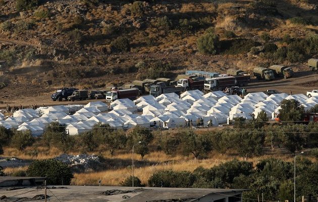 Μηταράκης: Πάνω από 5.000 πρόσφυγες στον Καρά Τεπέ – 135 με κορωνοϊό