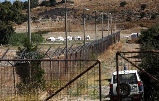 Λέσβος: Σε δημόσια έκταση στην περιοχή του Καρά Τεπέ μεταφέρονται σκηνές