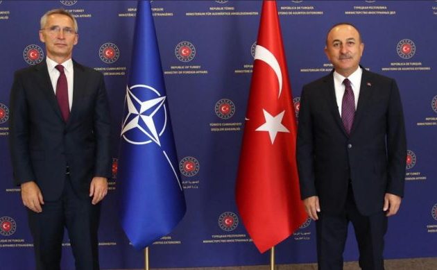 Τσαβούσογλου σε Στόλτενμπεργκ: Η Ελλάδα έστειλε πολεμικά πλοία στην τουρκική υφαλοκρηπίδα