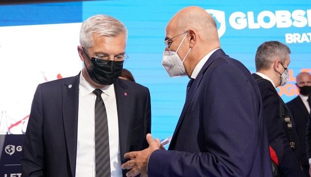 Δένδιας: Η Ε..Ε αν και οικονομικά είναι γίγαντας, στρατιωτικά δεν ενεργεί ως ένωση