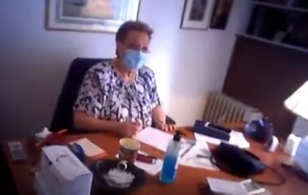 Ο «Ρουβίκωνας» εισέβαλε στο γραφείο της Γιαμαρέλλου (βίντεο) – Γίνονται και επί ΝΔ αυτά;