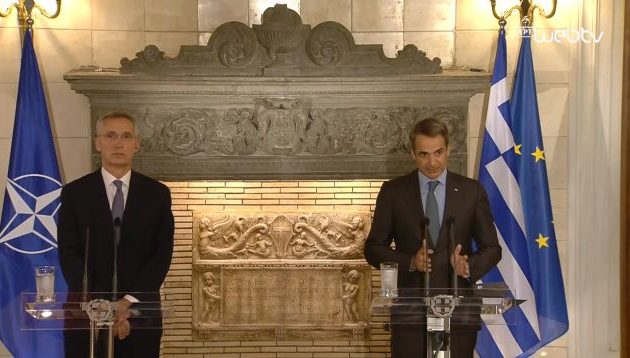 Μητσοτάκης σε Στόλτενμπεργκ: «Η λέξη συμμαχία σημαίνει μαζί στη μάχη»