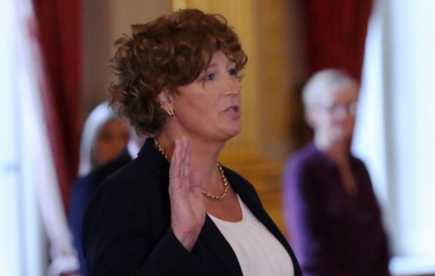 Η πρώτη τρανσέξουαλ στην Ευρώπη που διορίστηκε αναπληρώτρια πρωθυπουργός