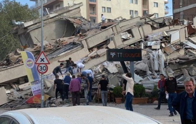 Σεισμός Σμύρνη: 113 νεκροί, 898 τραυματίες, 137 νοσηλεύονται