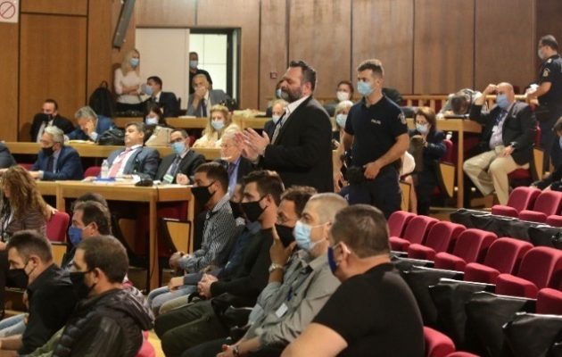 Δίκη Χρυσής Αυγής: Απορρίφθηκε το αίτημα Λαγού – Την Τρίτη στις 11.00 η διαδικασία για τις ποινές