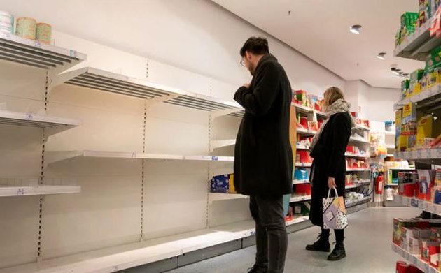 Ξεμένουν από χαρτί υγείας στη Γερμανία λόγω κορωνοϊού