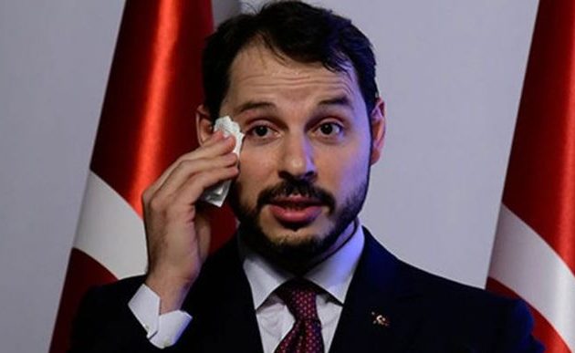 40 βουλευτές του Ερντογάν απαίτησαν το κεφάλι του Αλμπαϊράκ για να μη αποσκιρτήσουν