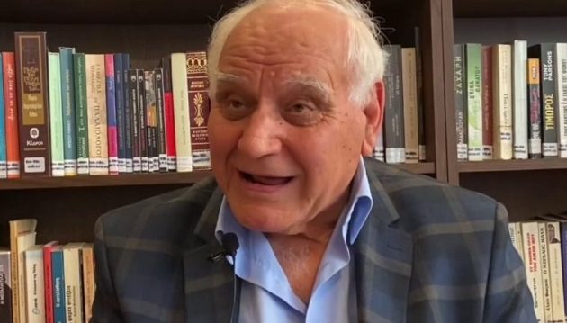 Καθηγητής ΑΠΘ: Ο κορωνοϊός έχει μεταλλαχθεί και προκαλεί σοβαρότερες επιπλοκές