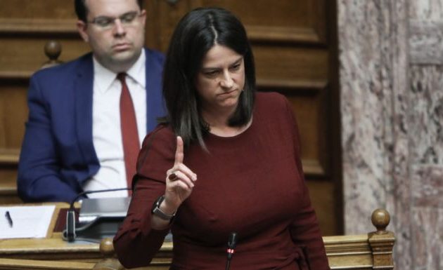 ΣΥΡΙΖΑ: «Παραίτηση, χθες, κυρία Κεραμέως» – Είχε προειδοποιηθεί ότι θα «έπεφτε» η τηλεκπαίδευση