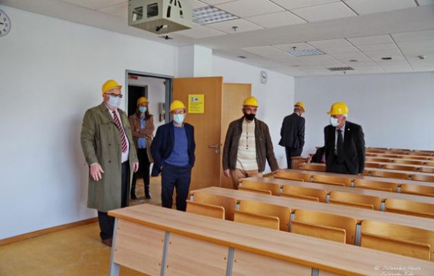 Προχωρούν οι εργασίες για τη μετεγκατάσταση του Πανεπιστημίου Πειραιώς στο «Σπίτι της Άρσης Βαρών»