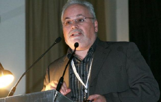 Παυλάκης: Χρειάζεται ένας μήνας σκληρού λοκντάουν για να τιθασευτεί ο κορωνοϊός