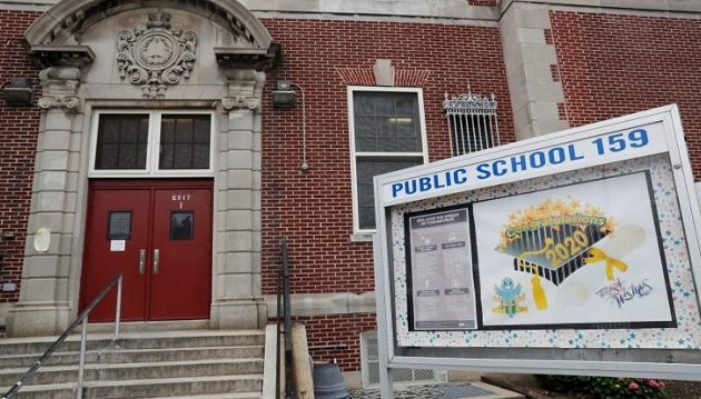 Λουκέτα στα σχολεία της Νέας Υόρκης λόγω αύξησης κρουσμάτων κορωνοϊού