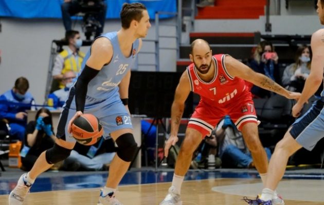 Euroleague: Ο Ολυμπιακός πέρασε νικηφόρα από την Αγία Πετρούπολη 75-66 τη Ζενίτ