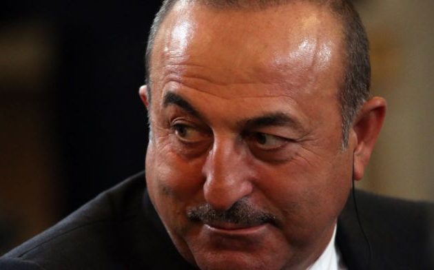 Ο Τσαβούσογλου λέει ότι εκτός από την Αίγυπτο «τούρκεψε» και η Γαλλία