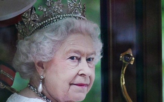 Η 94χρονη βασίλισσα Ελισάβετ θα κάνει το εμβόλιο της Pfizer-BioNTech
