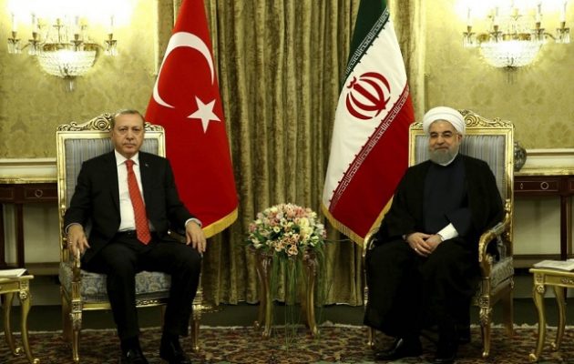 O Eρντογάν μίλησε με Ροχανί για τη βελτίωση των τουρκο-ιρανικών σχέσεων