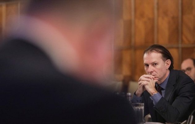 Ποιος είναι ο 48χρονος που αναλαμβάνει πρωθυπουργός στη Ρουμανία