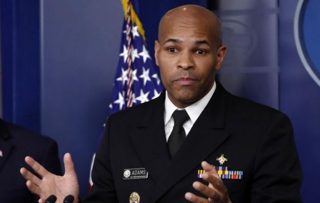 Σε εγρήγορση για το νέο στέλεχος του κορωνοϊού λέει ο αρχίατρος των ΗΠΑ