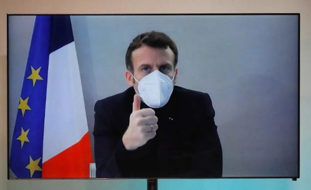 Ο Μακρόν με κορωνοϊό συμμετείχε σε τηλεδιάσκεψη