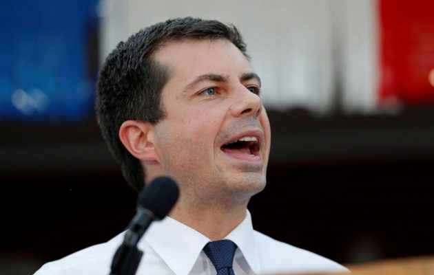 O Mπάιντεν έκανε υπουργό τον πρώην αντίπαλό του για το χρίσμα των Δημοκρατικών