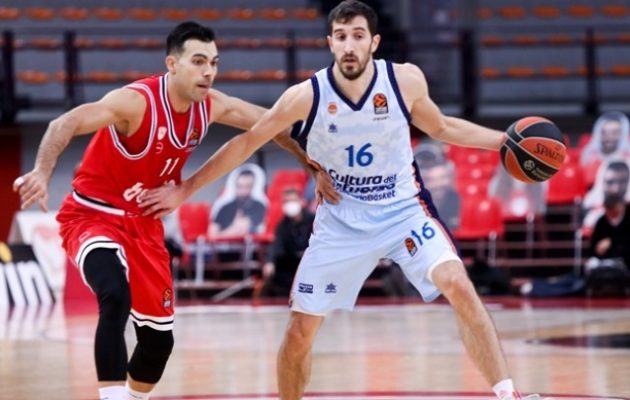 Euroleague: Οδυνηρή εντός έδρας ήττα για τον Ολυμπιακό από τη Βαλένθια